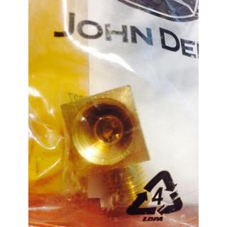 JOHN DEERE ELBOW FITTING - T11180